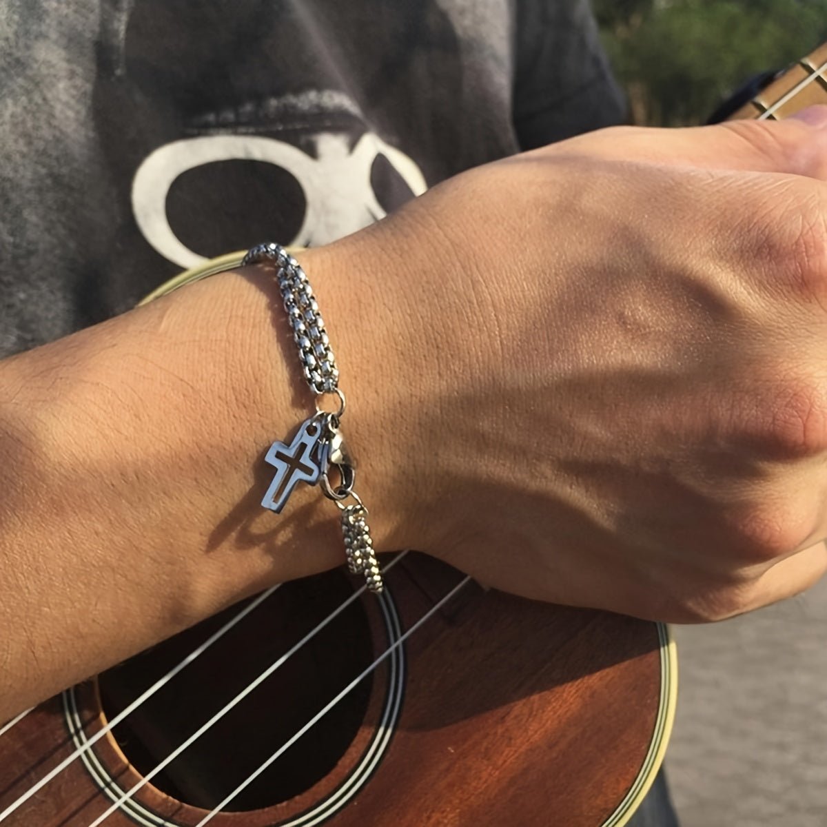 Pulseira Masculina em Aço Inoxidável com Cruz – Estilo Blindado Militae - Catholité